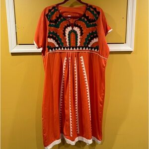 Beautiful orange caftan with green and white accents EUC XL but more like L